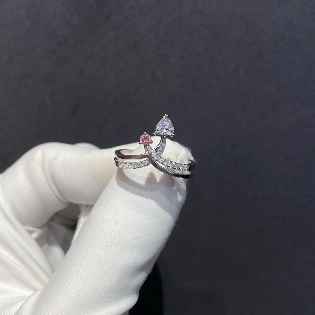 Worth Looking Twice Toi et Moi Bypass Ring