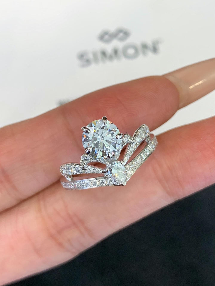 Nothing Else Comes Close Round Cut Bridal Ring Set