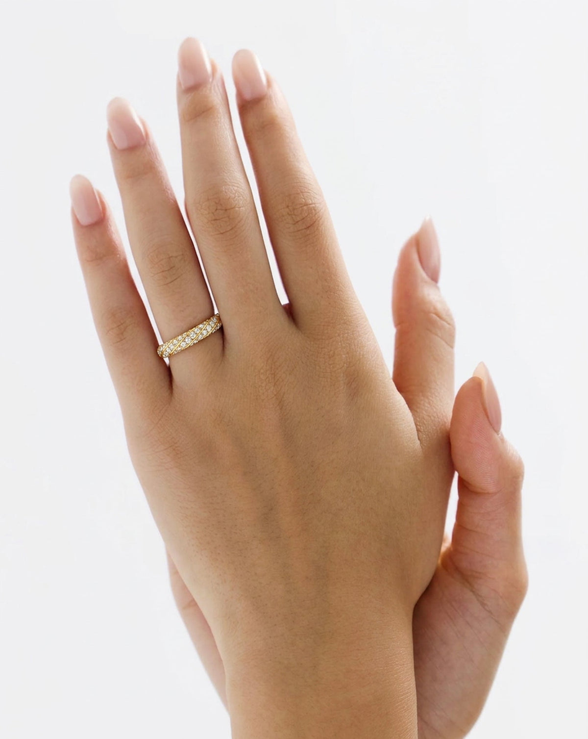 Twisted Diamond Band