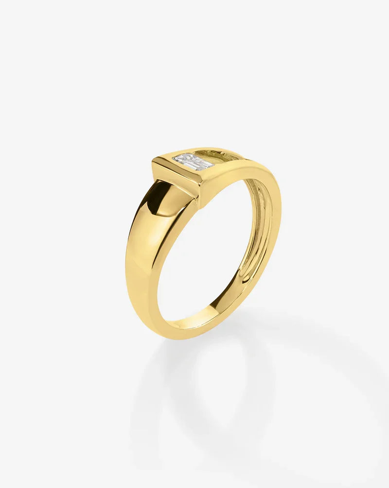 Tapered Emerald Lab Diamond Ring