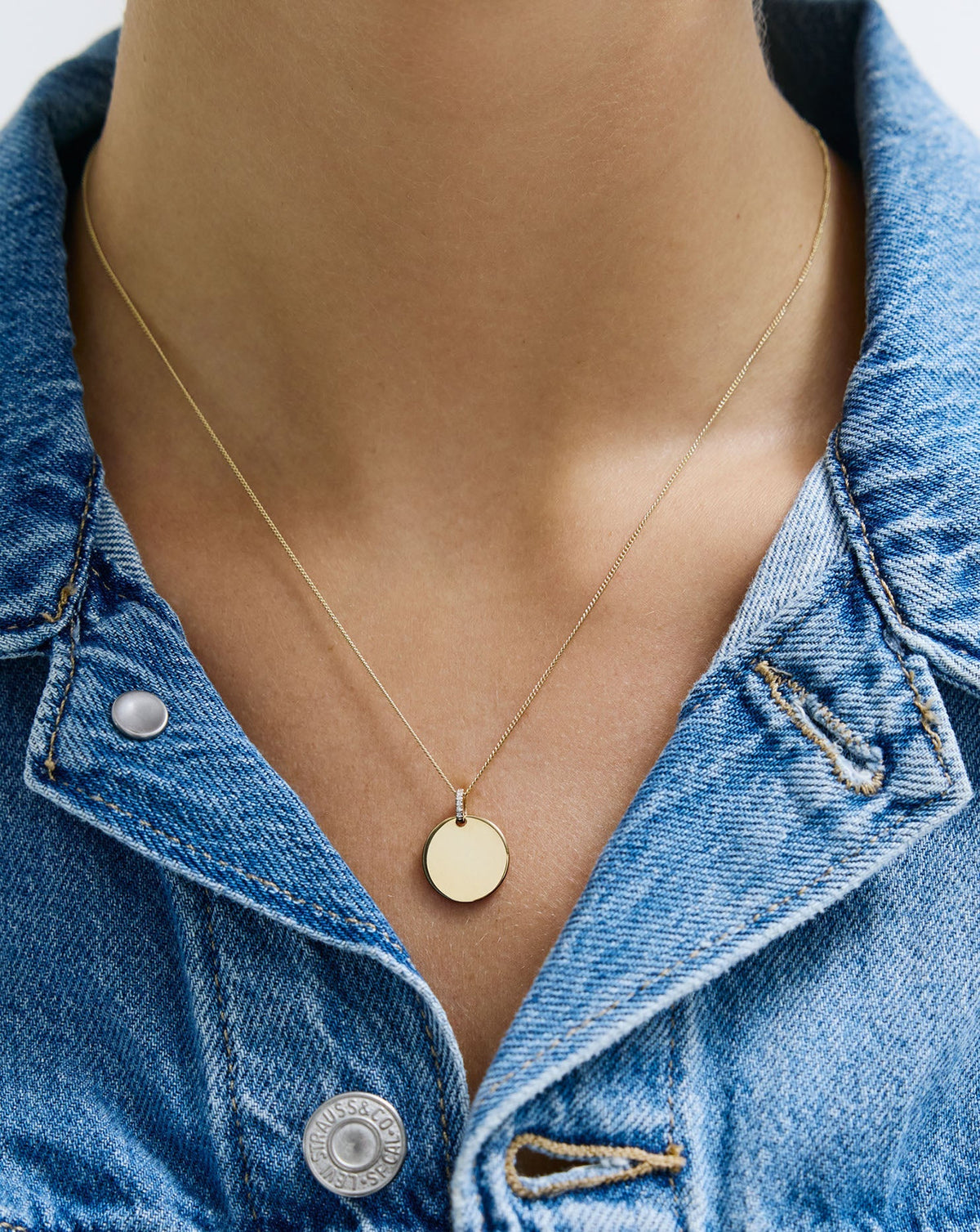 Engravable Round Pendant Necklace