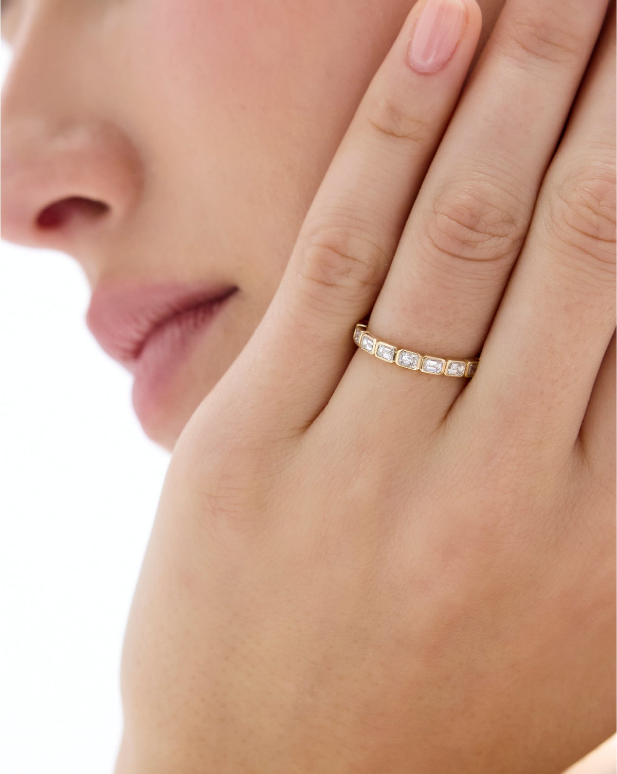 Lab Diamond Sideways Emerald Bezel Band