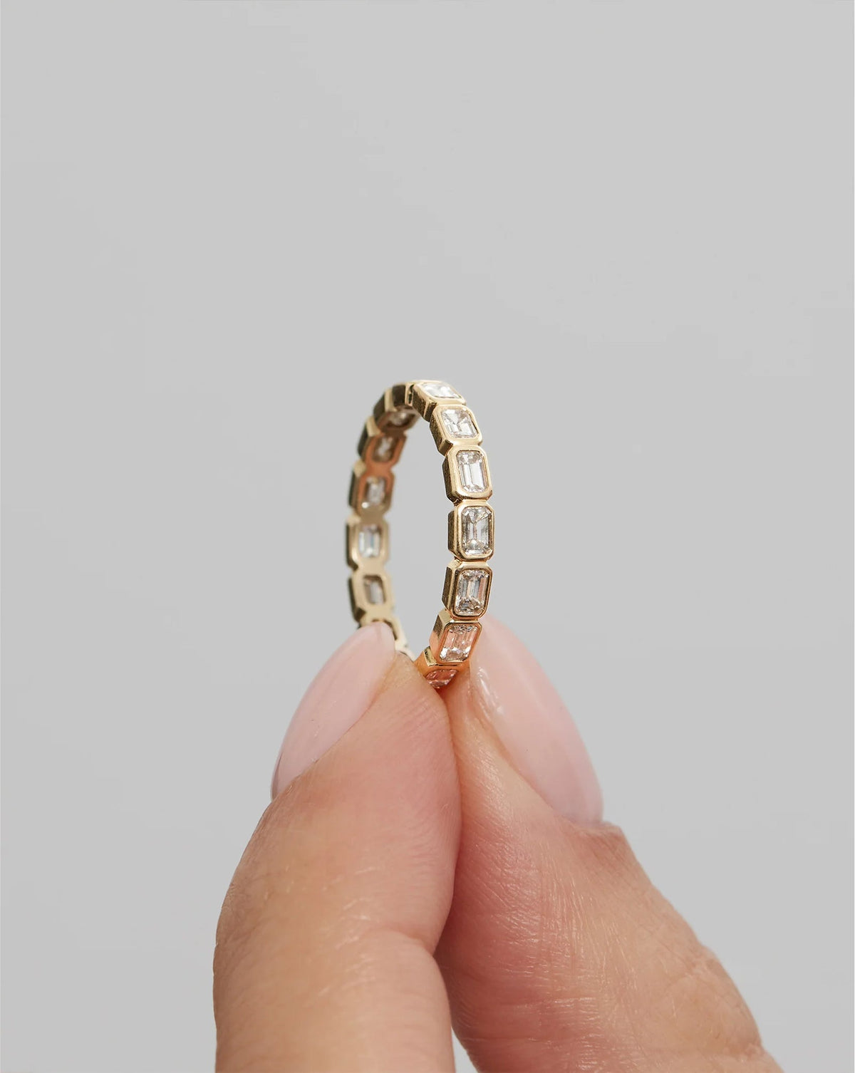 Lab Diamond Sideways Emerald Bezel Band