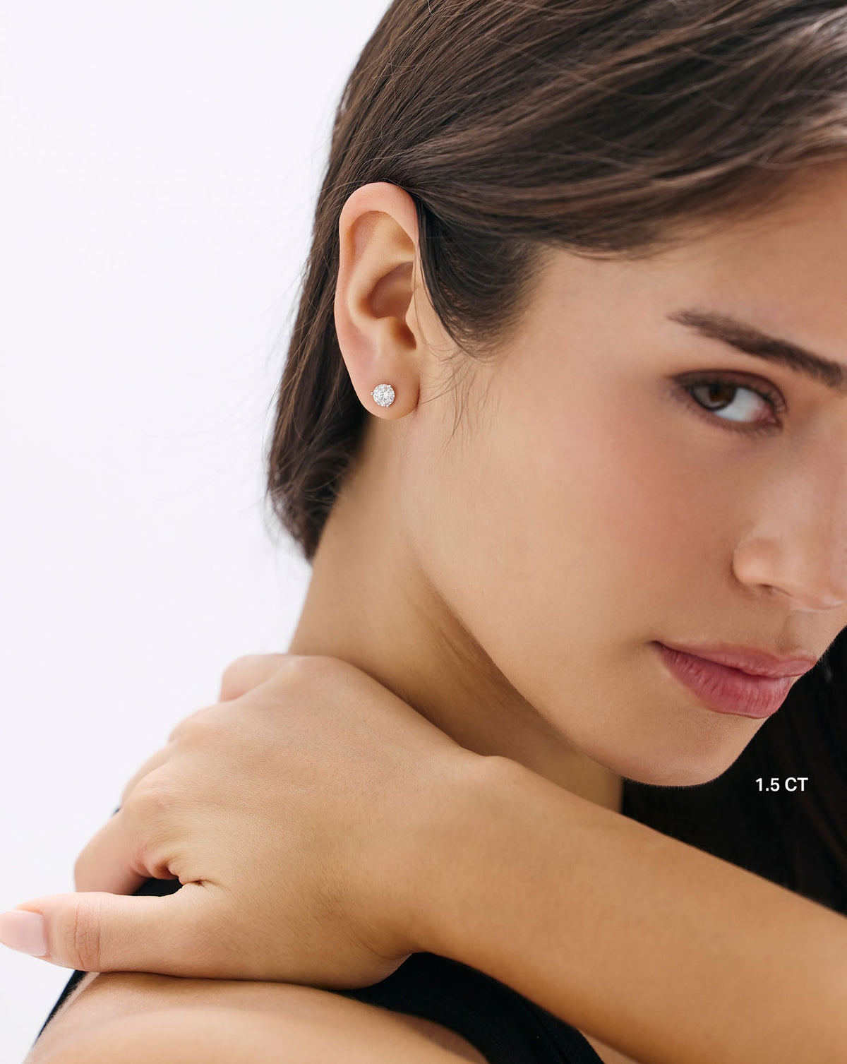 Round Diamond Studs