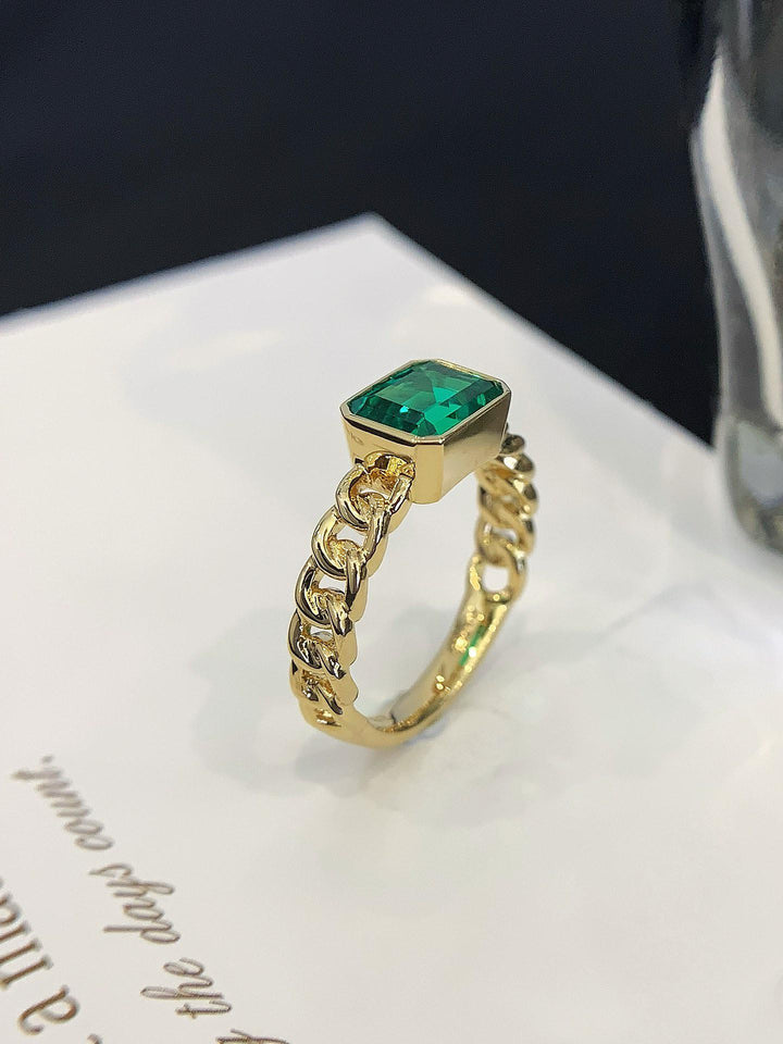 Made to Be Noticed Emerald Chain Link Statement Ring
