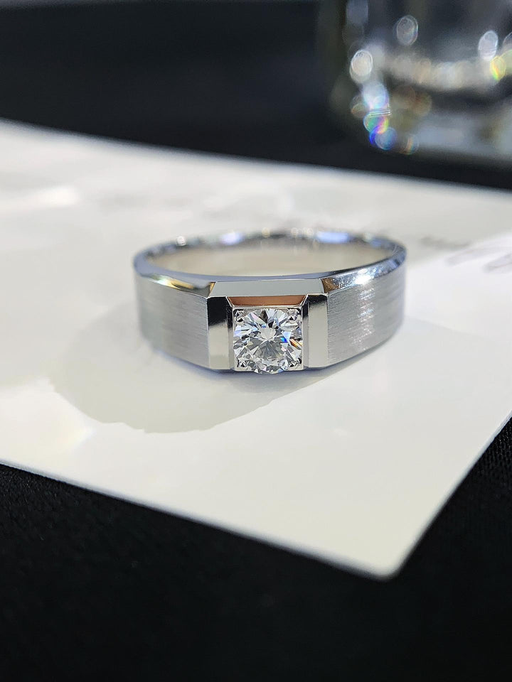 Love at First Light Flush Set Diamond Band