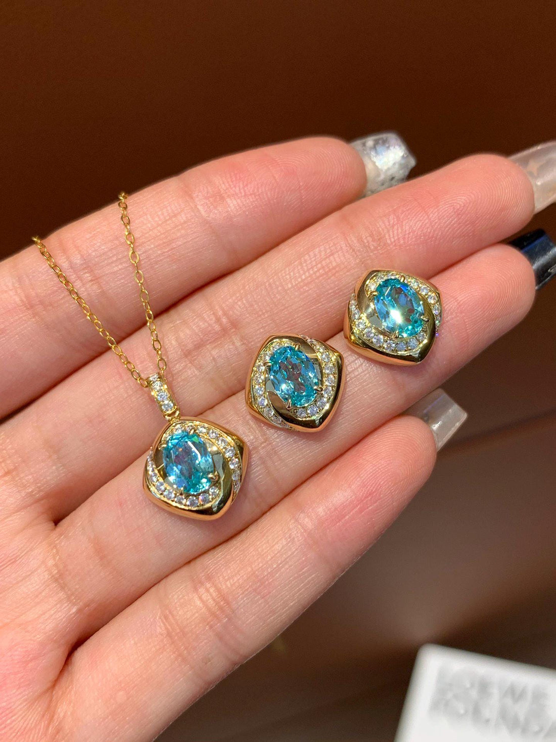 Impossible to Ignore Oval Sapphire Halo Jewelry Set