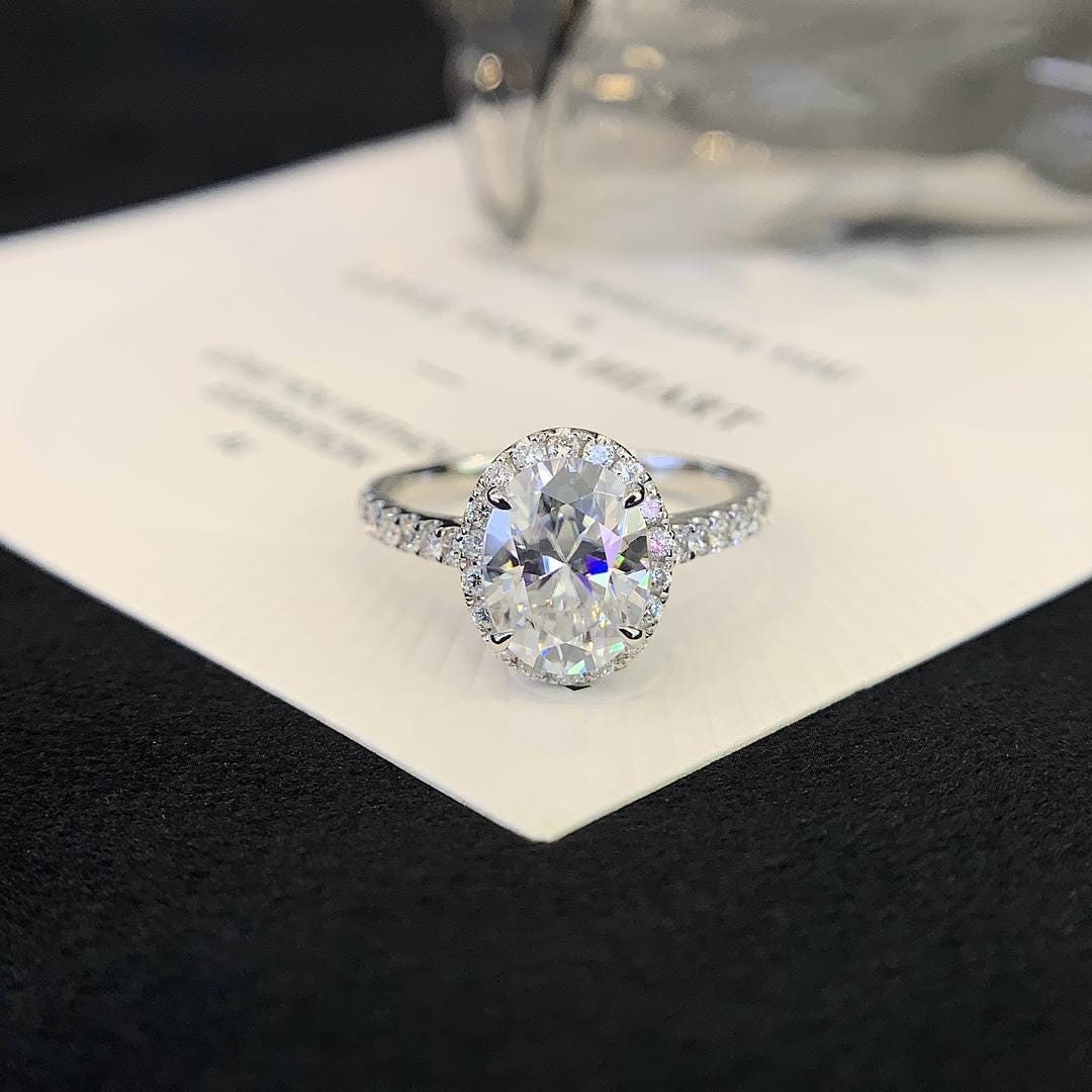 Made to Be Noticed Oval Halo Ring